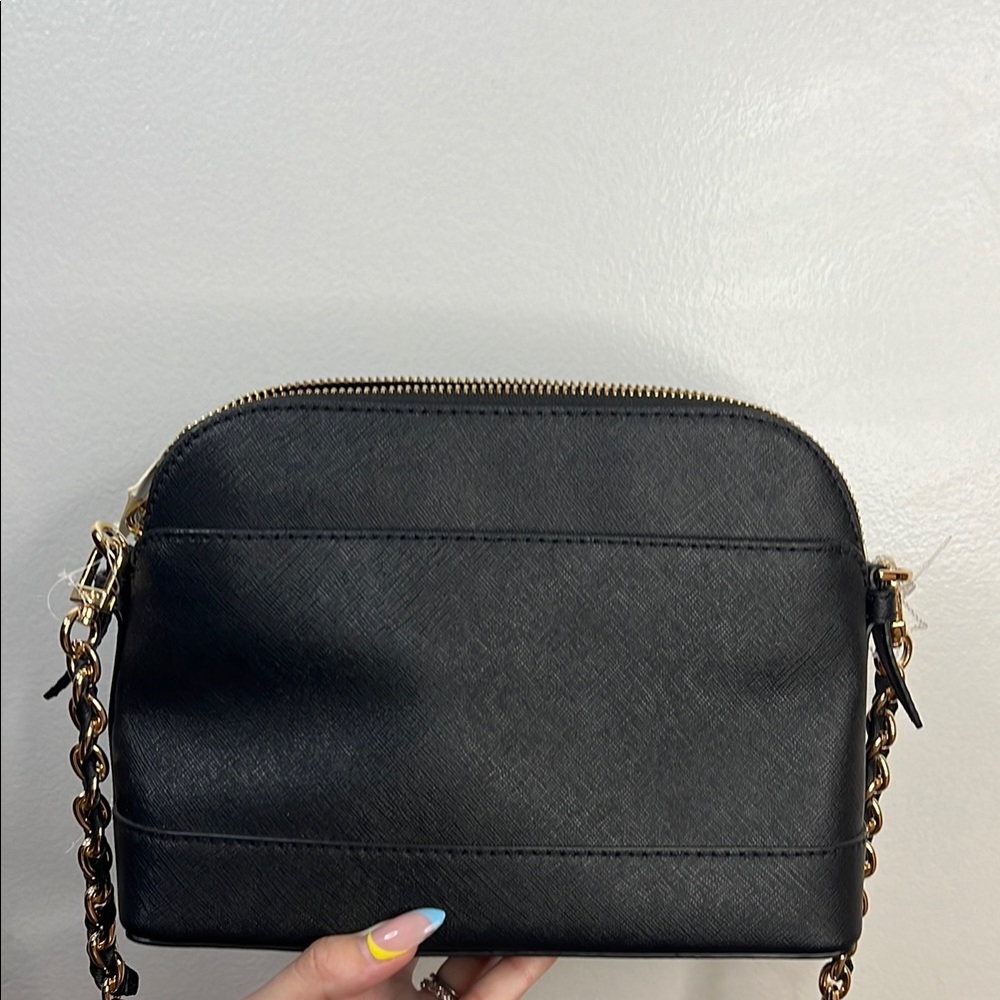 Michael Kors Jet Set Charm Large Dome Crossbody.
Bag. - Picture 2 of 4